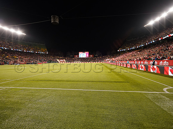 Canada takes 3 points in their 1-0 win over Costa Rica in front of 48,806 fans in World Cup qualifying in Edmonton, Alberta.