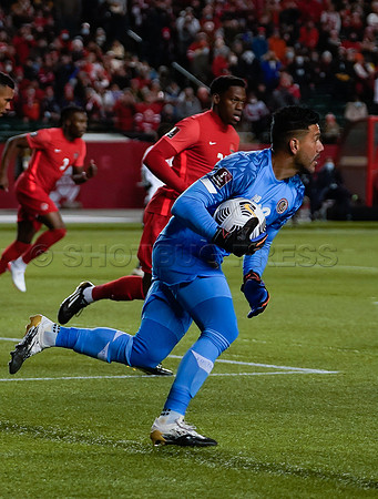 Canada takes 3 points in their 1-0 win over Costa Rica in front of 48,806 fans in World Cup qualifying in Edmonton, Alberta.