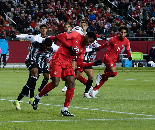 Canada takes 3 points in their 1-0 win over Costa Rica in front of 48,806 fans in World Cup qualifying in Edmonton, Alberta.