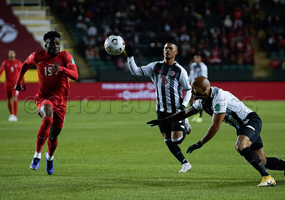 Canada takes 3 points in their 1-0 win over Costa Rica in front of 48,806 fans in World Cup qualifying in Edmonton, Alberta.
