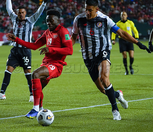 Canada takes 3 points in their 1-0 win over Costa Rica in front of 48,806 fans in World Cup qualifying in Edmonton, Alberta.