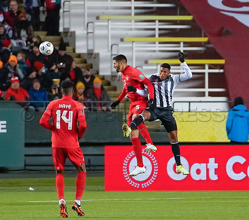 Canada takes 3 points in their 1-0 win over Costa Rica in front of 48,806 fans in World Cup qualifying in Edmonton, Alberta.