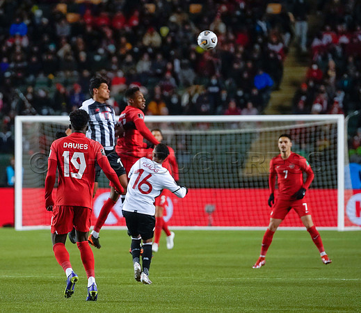Canada takes 3 points in their 1-0 win over Costa Rica in front of 48,806 fans in World Cup qualifying in Edmonton, Alberta.