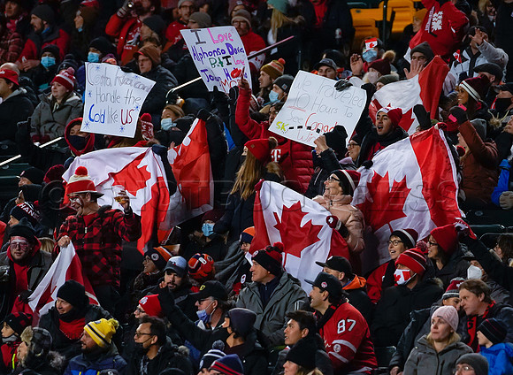 Canada takes 3 points in their 1-0 win over Costa Rica in front of 48,806 fans in World Cup qualifying in Edmonton, Alberta.