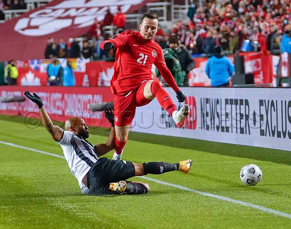 Canada takes 3 points in their 1-0 win over Costa Rica in front of 48,806 fans in World Cup qualifying in Edmonton, Alberta.
