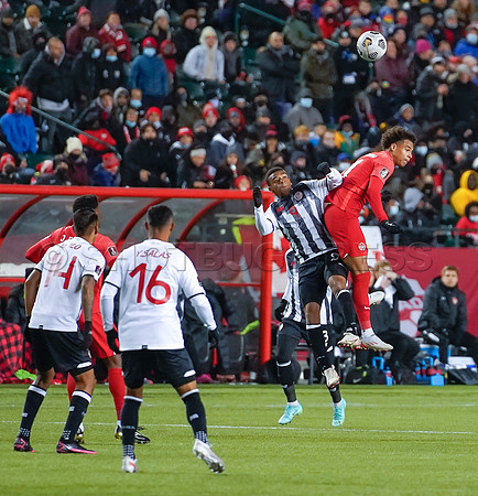 Canada takes 3 points in their 1-0 win over Costa Rica in front of 48,806 fans in World Cup qualifying in Edmonton, Alberta.