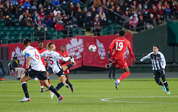 Canada takes 3 points in their 1-0 win over Costa Rica in front of 48,806 fans in World Cup qualifying in Edmonton, Alberta.