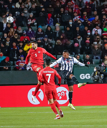 Canada takes 3 points in their 1-0 win over Costa Rica in front of 48,806 fans in World Cup qualifying in Edmonton, Alberta.