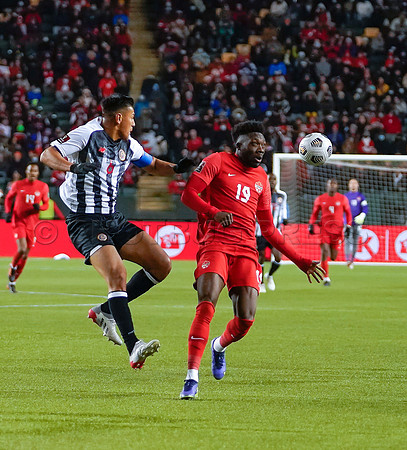 Canada takes 3 points in their 1-0 win over Costa Rica in front of 48,806 fans in World Cup qualifying in Edmonton, Alberta.