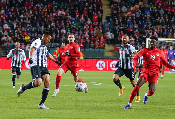 Canada takes 3 points in their 1-0 win over Costa Rica in front of 48,806 fans in World Cup qualifying in Edmonton, Alberta.