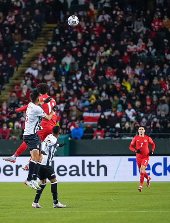 Canada takes 3 points in their 1-0 win over Costa Rica in front of 48,806 fans in World Cup qualifying in Edmonton, Alberta.