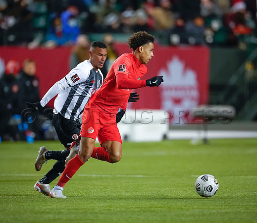 Canada takes 3 points in their 1-0 win over Costa Rica in front of 48,806 fans in World Cup qualifying in Edmonton, Alberta.
