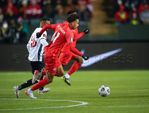 Canada takes 3 points in their 1-0 win over Costa Rica in front of 48,806 fans in World Cup qualifying in Edmonton, Alberta.