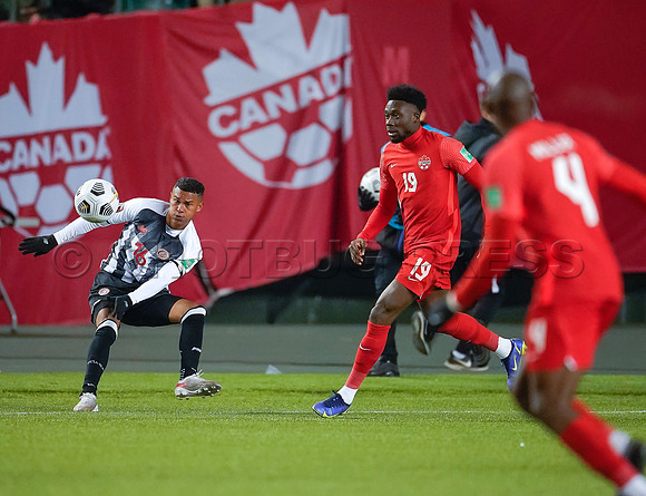 Canada takes 3 points in their 1-0 win over Costa Rica in front of 48,806 fans in World Cup qualifying in Edmonton, Alberta.