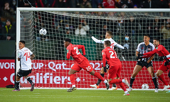 Canada takes 3 points in their 1-0 win over Costa Rica in front of 48,806 fans in World Cup qualifying in Edmonton, Alberta.