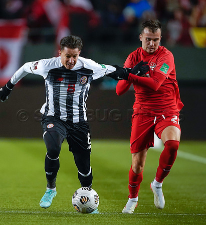 Canada takes 3 points in their 1-0 win over Costa Rica in front of 48,806 fans in World Cup qualifying in Edmonton, Alberta.