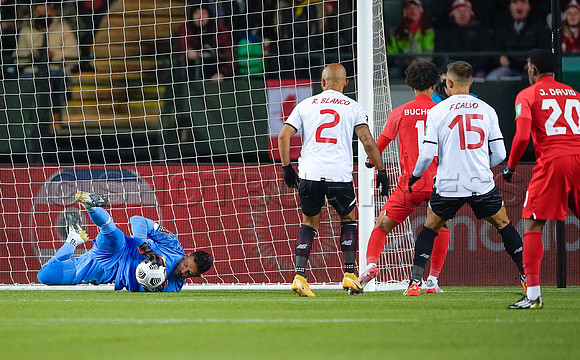 Canada takes 3 points in their 1-0 win over Costa Rica in front of 48,806 fans in World Cup qualifying in Edmonton, Alberta.