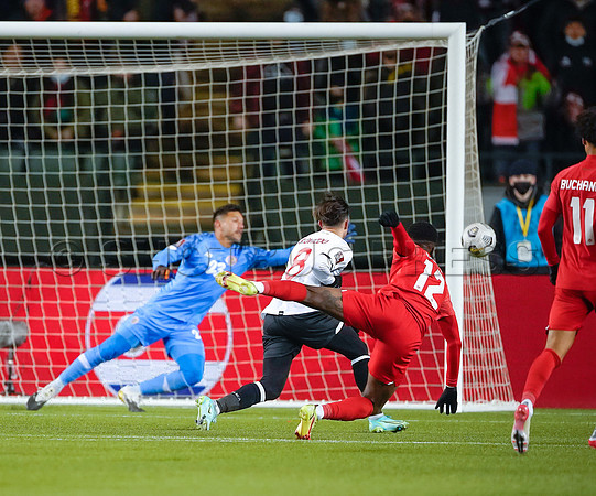 Canada takes 3 points in their 1-0 win over Costa Rica in front of 48,806 fans in World Cup qualifying in Edmonton, Alberta.