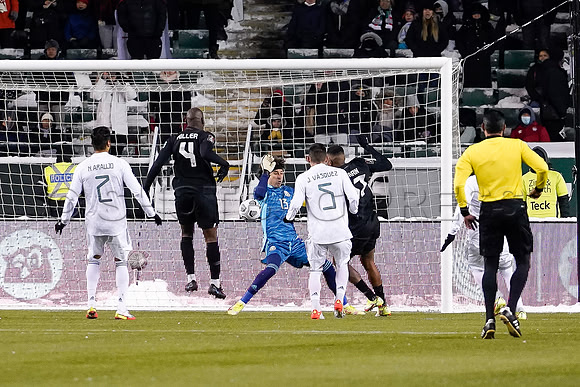 Canada defeats Mexico 2-1 in the Fifa World Cup qualifier in Edmonton, November 16, 2021
