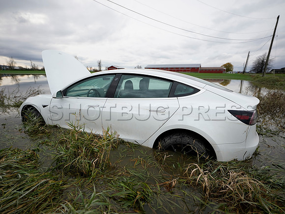 Sumas Prairie, Abbotsford largely under water Saturday Nov 20, 2021 due to flooding from an Atmospheric River system.