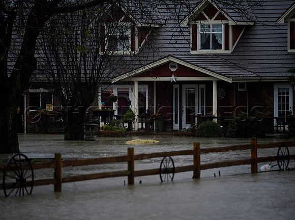 Sumas Prairie, Abbotsford still largely under water Thursday Nov 25, 2021