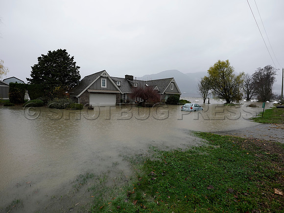 Sumas Prairie, Abbotsford still largely under water Thursday Nov 25, 2021