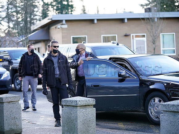 Nov 26, 2021 Prime Minister Justin Trudeau visits Abbotsford to assess the flooding in the Sumas Prairie