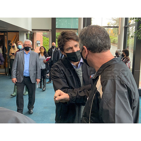 Nov 26, 2021 Prime Minister Justin Trudeau visits Abbotsford to assess the flooding in the Sumas Prairie