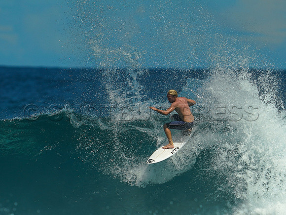 Wes Shaw Surfing 20240910 -217270