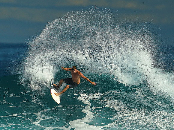 Wes Shaw Surfing 20240910 -216216