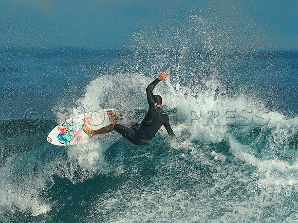 Wes Shaw Surfing 20240910 -216152