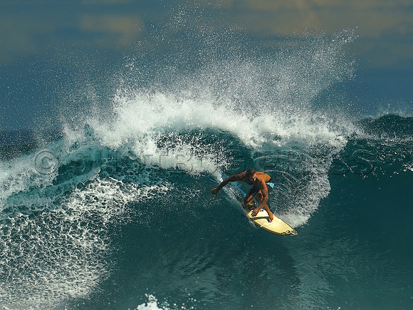 Wes Shaw Surfing 20240910 -216471