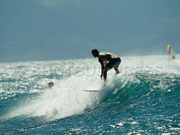 Wes Shaw Maui Surfing 20240707 -180099