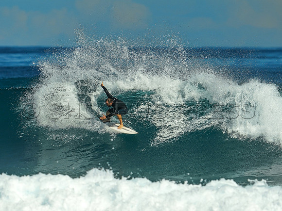 Wes Shaw Surfing 20240910 -216470
