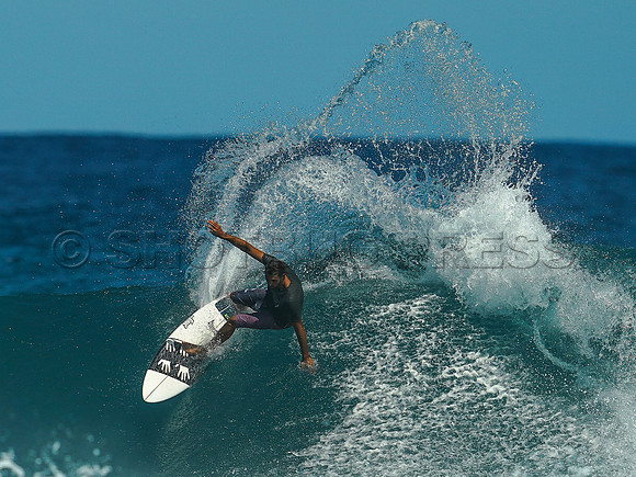 Wes Shaw Surfing 20240910 -217025