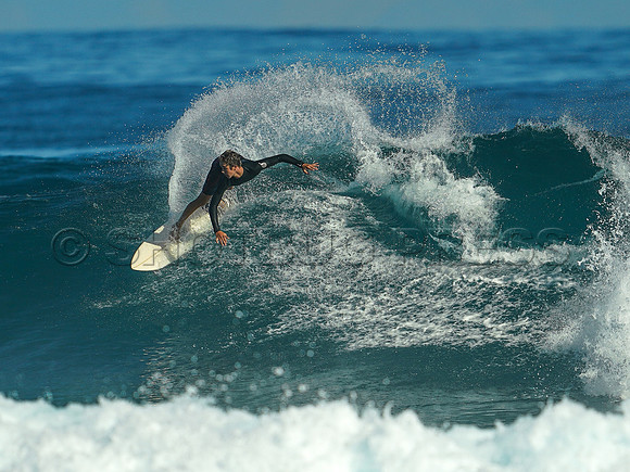 Wes Shaw Surfing 20240910 -216094