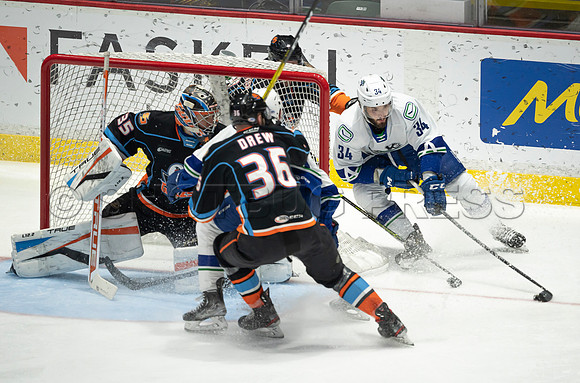 Abbotsford Canucks defeat San Diego Gulls 4-2 on Sunday, Jan 23, 2022 at Abbotsford Centre.