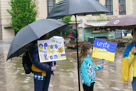 Wesley Shaw Stand with Ukraine Rally Vancouver 20220515 -96166
