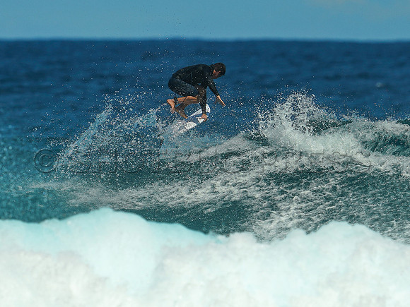 Wes Shaw Surfing 20240910 -217173