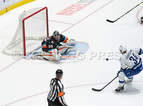 Abbotsford Canucks defeat San Diego Gulls 4-2 on Sunday, Jan 23, 2022 at Abbotsford Centre.