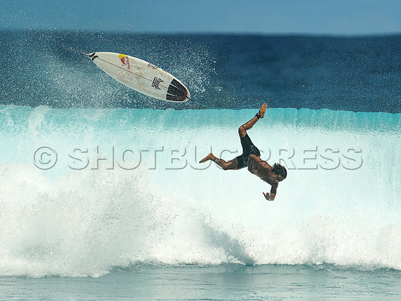 Wes Shaw Surfing 20240910 -217394