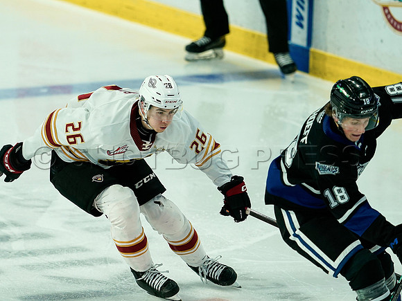 Wes Shaw Victoria Royals slam thhe Giants 6-3 20241214 -255992