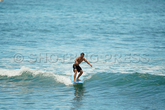 Wes Shaw Maui Surfing 20240714 -179445