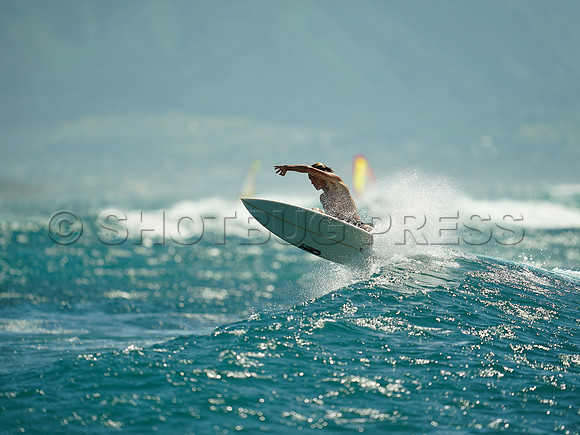 Wes Shaw Maui Surfing 20240707 -180581