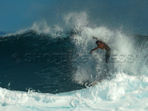 Wes Shaw Surfing 20240910 -216286