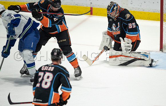 Abbotsford Canucks defeat San Diego Gulls 4-2 on Sunday, Jan 23, 2022 at Abbotsford Centre.