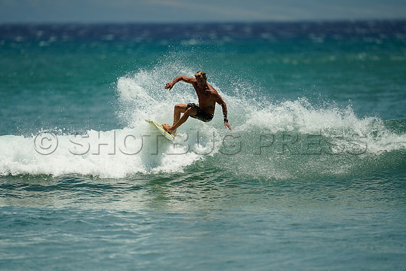 Wes Shaw Maui Surfing 20240714 -179859