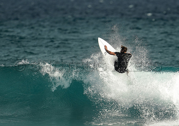 Wes Shaw Surfing 20240906 -212696