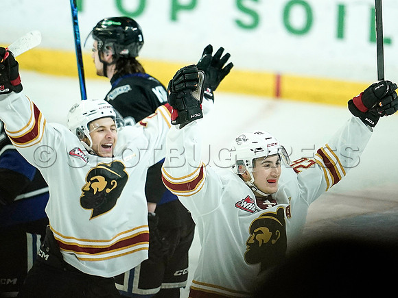Wes Shaw Victoria Royals slam thhe Giants 6-3 20241214 -255519