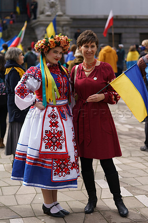 Sun, Mar 27, 2022 Stand with Ukraine Rally at the Vancouver Art Gallery